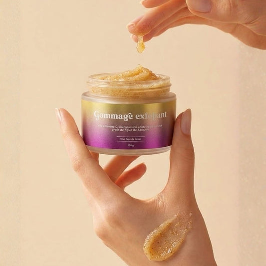 Gommage Exfoliant Visage & Corps – Vitamine C, Niacinamide, Acide Hyaluronique (150g)