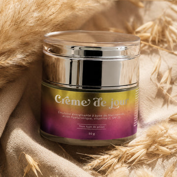 Crème de Jour Émulsion Énergisante SPF 15 – Vitamine C, Niacinamide & Acide Hyaluronique (50g)