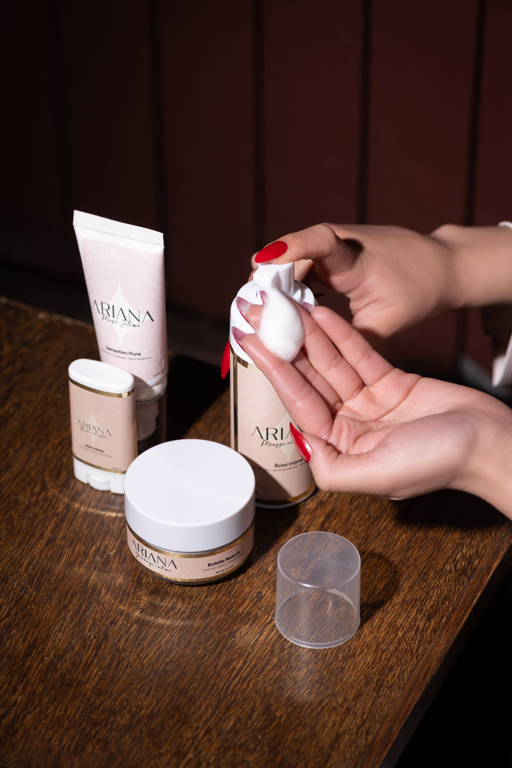 ARIANA Marque De Parfumeries Et Cosmetiques Ariana 3034
